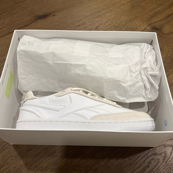 SOLD NEW Reebok x Victoria Beckham Leather Club C Unisex Tennis W US 7/M US 5.5 - Picture 5 of 6